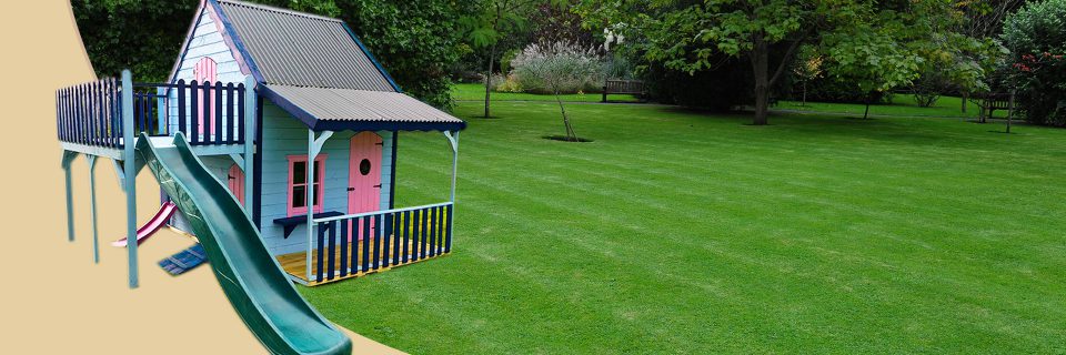 Outdoor Children's
Play Centres &  Playhouses